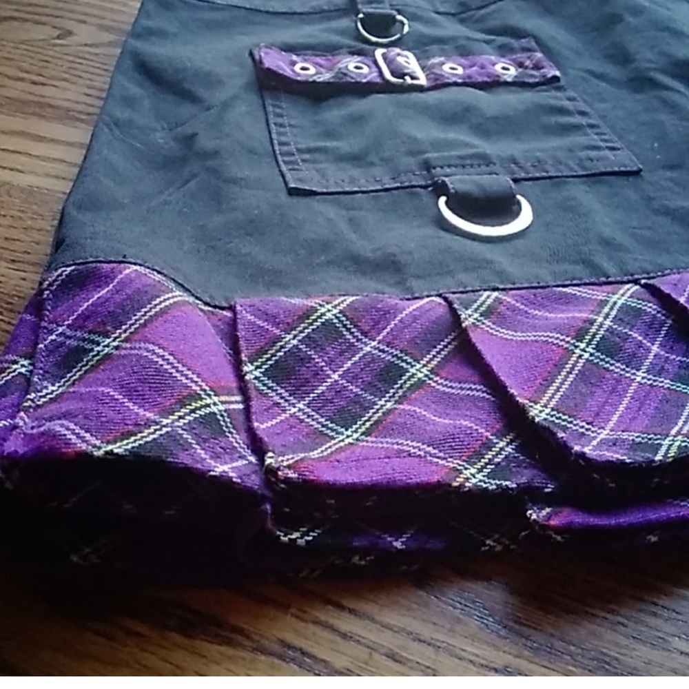 RARE Vintage Y2K Black and Purple Plaid Tripp NYC mini skirt - Picture 3 of 9